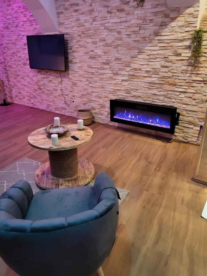 Le Spa De La Cathedrale - Jacuzzi - Sauna - Champagne - Netflix - Wifi Труа Екстер'єр фото