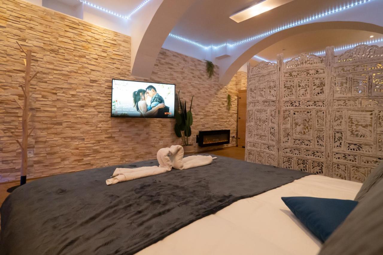 Le Spa De La Cathedrale - Jacuzzi - Sauna - Champagne - Netflix - Wifi Труа Екстер'єр фото